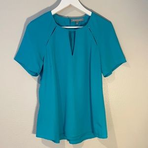 Daniel Rainn keyhole short sleeve blouse